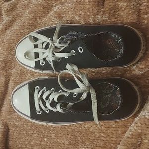 Black Low Top Converse